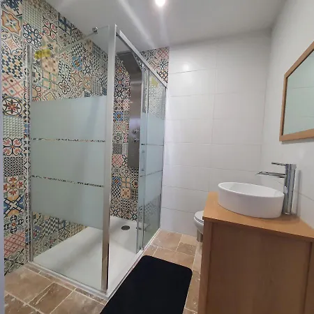 6 Personnes Proche Station De